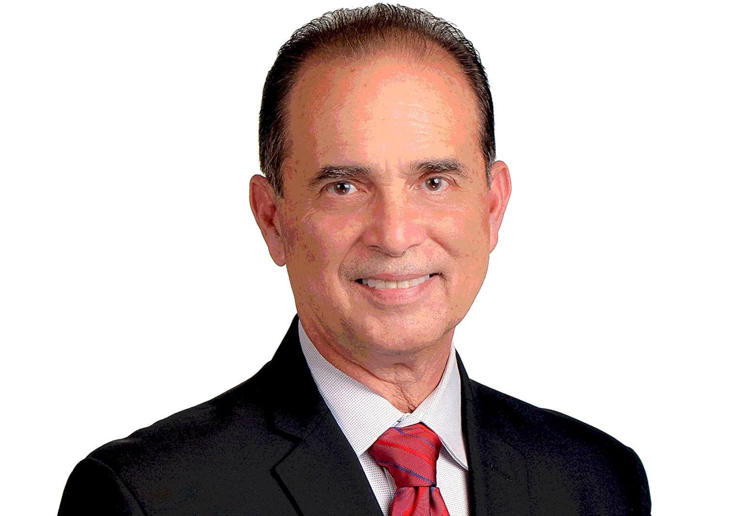 <em><strong>Dr. Frank Suárez</strong></em>